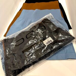OQQ ribbed shorts 3pc NEW! in package-size L/black,coffee,blue/workout,lounge
